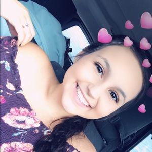 Meet your Posher, Elaine